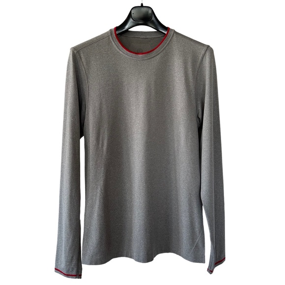 Lululemon Gray Long Sleeve Shirt with pattern detail on the back - Picture 1 of 2